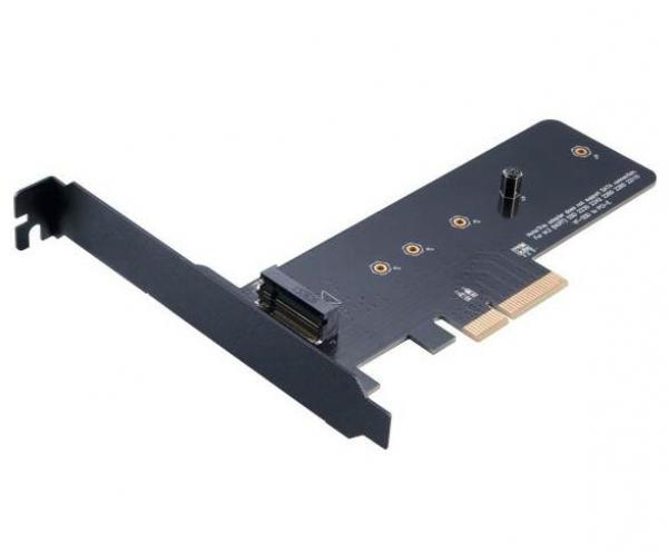 Akasa M.2 SSD PCIe Gen3 X4 NVMe -> PCIe x4 -sovitinkortti, voidaan asentaa x4, x8 tai x16 PCI-Express korttipaikkaan.