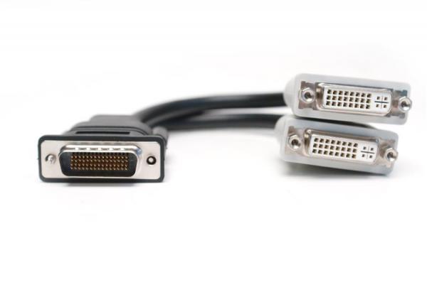 Käytetty DMS-59 - 2xDVI-I Dual Link adapteri, u - n, 0,15m